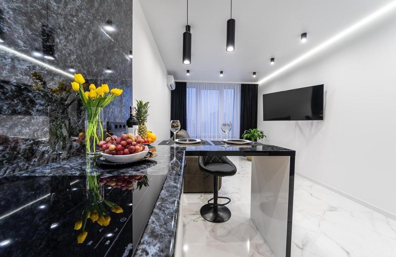 Новая Квартира С Авторским Ремонтом В Жк Seven Днепровская Набережная Kiew Exterior foto